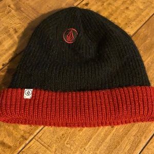 VOLCOM BEANIE.  MAYBE WORN TWICE!